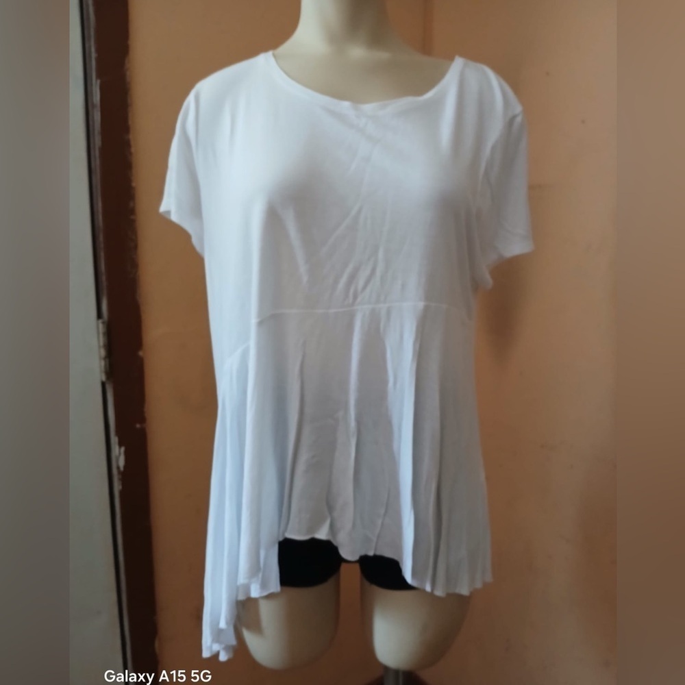 Zara White Asymmetrical Short Sleeve T-Shirt